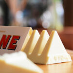 Chocolate Blanco Toblerone 360g - Imagen 2